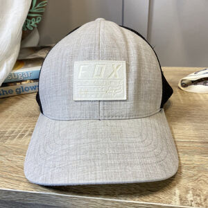 Fox Racing Flexfit Hat Sz S/M Grey Black Fox Head USA